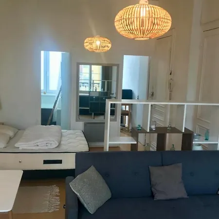 Bright Design Studio Apt In The Heart Of Lille شقة ليل